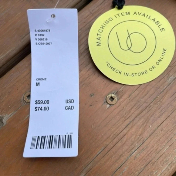 New Love Stuck Floral Hook & Eve Top - Picture 13 of 16